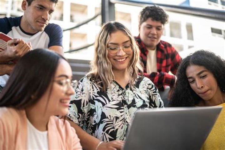 5 Inspiring Mexican Students Making A Difference