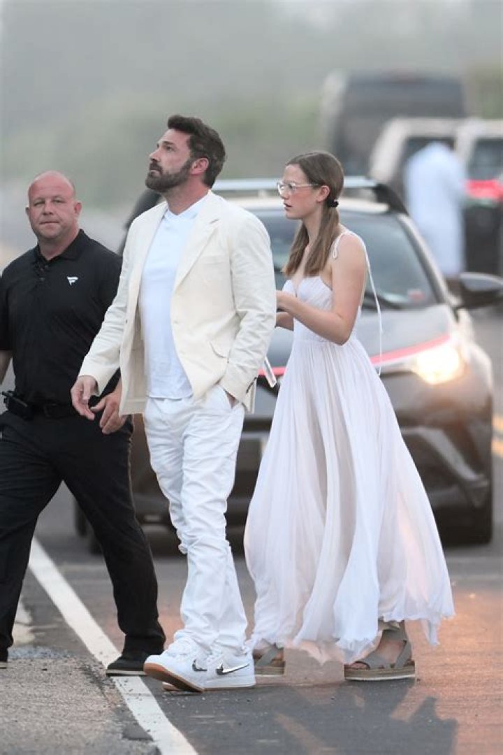The Enigma Of Violet Affleck: Understanding Autism And Identity